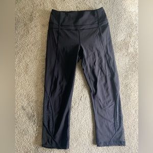 Lululemon cropped black leggings size 4